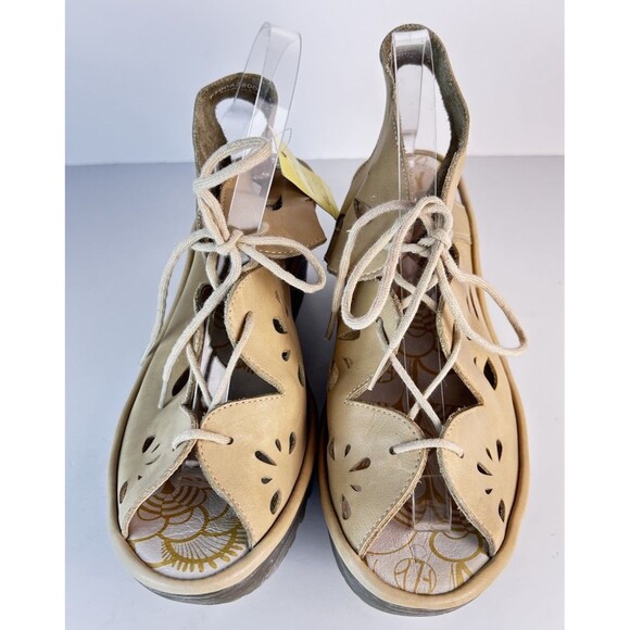 Fly London Yote Perforated Leather Open Toe Sandals Tie Size 11 Nude NWT - Picture 1 of 11
